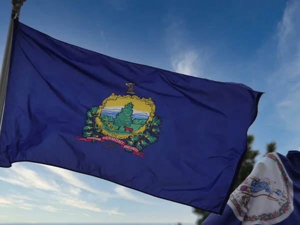 Bandera Del Estado Vermont Con Cielos Azules Fondo — Foto de Stock