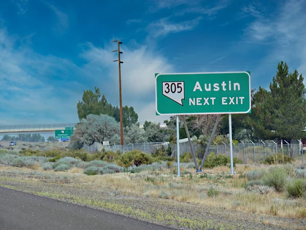 Señal Tráfico Autopista Nevada Con Indicaciones Austin Nevada — Foto de Stock