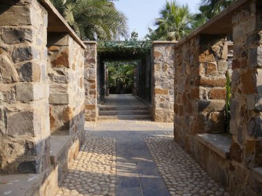 Beş Duyu Bahçesi, Yeni Delhi, Hindistan 'da popüler bir eğlence merkezi..