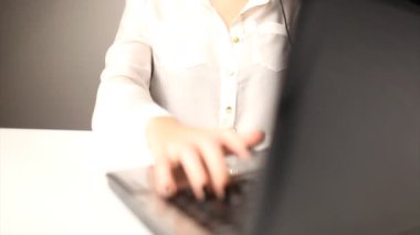 Çağrı Merkezi kız