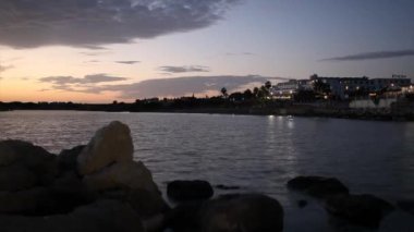 Timelapse de noche caiga resort & Spa