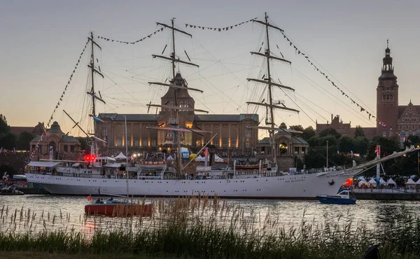 Szczecin Polonia Agosto 2017 Barcos Diferentes Tamaños Veleros Reunieron Puerto — Foto de Stock