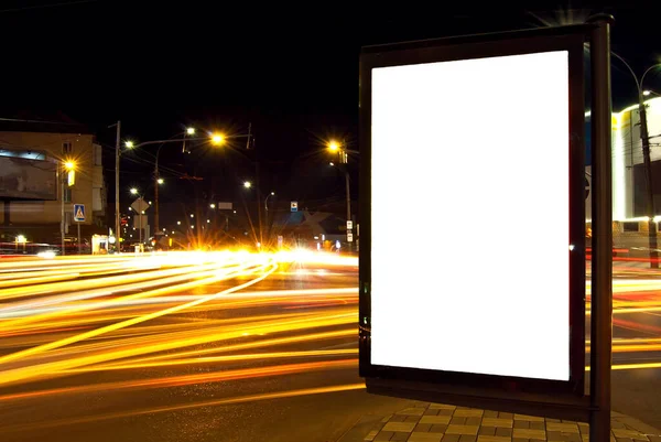 Letrero Blanco Fondo Ciudad Nocturna Mockup Para Diseño Espacio Libre — Foto de Stock