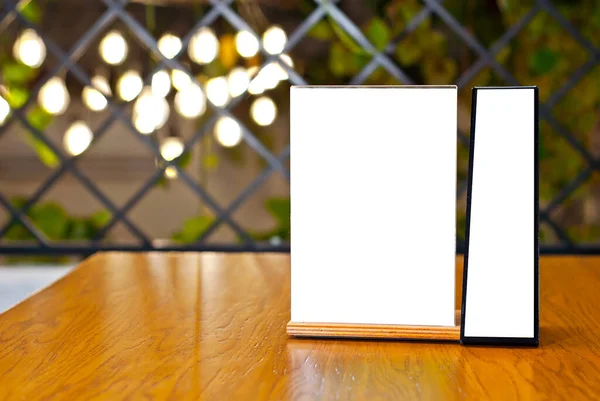 Tafel Met Lege Ruimte Voor Tekst Blanco Lay Out Voor — Stockfoto