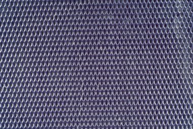 Siyah plastikteki beyaz çizikler ve toz. Snowboard 'daki çizikler çok yakın. Parafin uygulaması ve kayak ekipmanları servisi.