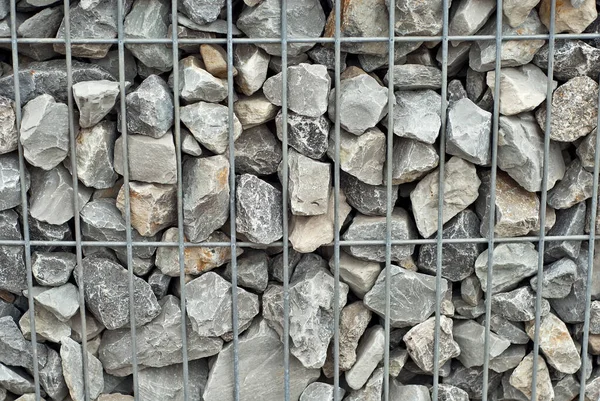 Textura Cobblestone Calçada Dobrada Uniformemente Uma Malha Arame Sistema Drenagem — Fotografia de Stock