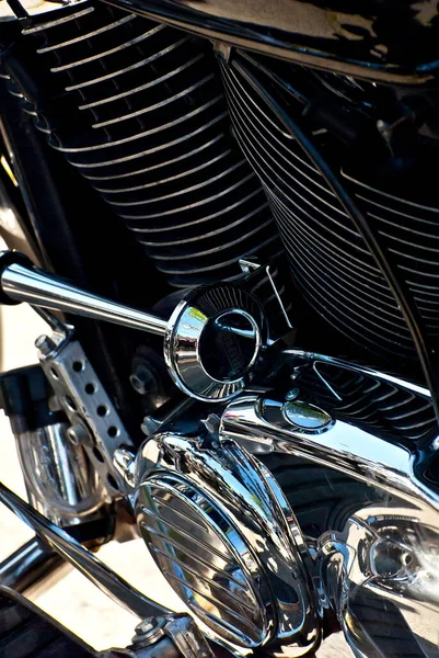 Motorcycle Engine Closeup Chrome Engine Parts Shiny Smooth Details — Stock Photo, Image