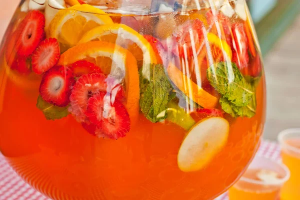 Fruit Punch Large Glass Bowl Drink Variety Fruits Close Orange — Stock Photo, Image