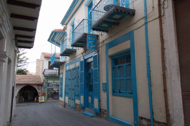 Pano Lefkara, Kıbrıs - 14 Ekim 2019: Kıbrıs Rum Kesimi 'nin Pano Lefkara kentindeki tipik sokak manzarası.