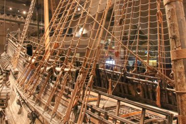 Stockholm, İsveç - 30 Aralık 2018: 30 Aralık 2018 'de İsveç' te Vasa Müzesi 'nin manzarası ve kefenleri.