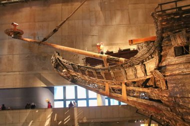 Stockholm, İsveç - 30 Aralık 2018: 30 Aralık 2018 'de İsveç' te Vasa Müzesi 'nde Vasa' nın bowsprit manzarası.
