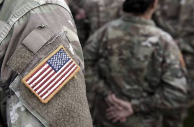 Gaziler Günü. Amerikan askeri. Amerikan Ordusu. Birleşik Devletler Silahlı Kuvvetleri 'nden. Amerikan Ordusu. Metin için boş boşluk