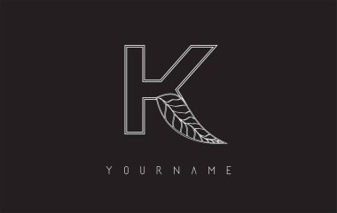 Ana hatları yaprak tasarımlı beyaz ana hatlı K harfi logosu. Vektör illüstrasyon, ikon, kişisel markanız ya da şirketiniz için konsept. Çeşitli iş tipleri için yaratıcı şablon.