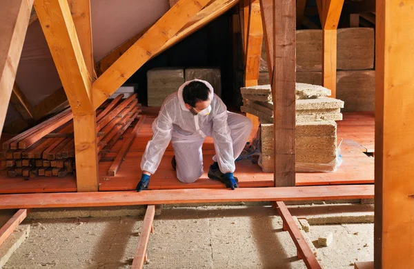 Laying thermal insulation - installing the planking — Stock Photo, Image