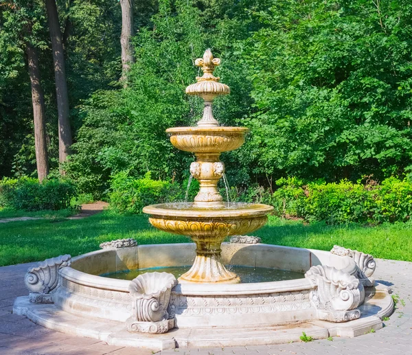 Beautiful ancient fountain — Stock Photo, Image
