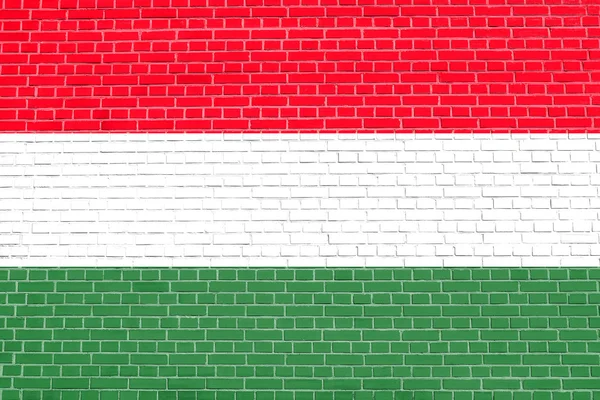 Flagge von Ungarn auf Ziegelwand Textur Hintergrund — Stockfoto