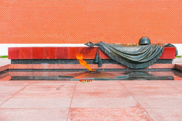 Eternal flame ve Moskova'da meçhul asker mezarı