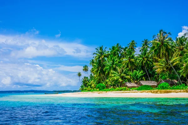 Tropical island landscape — Stock Photo, Image