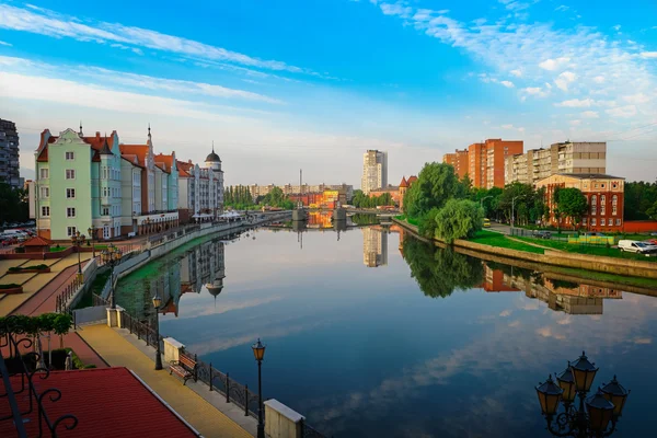 Widok na centrum Kaliningradu i rzeki Pregolya — Zdjęcie stockowe