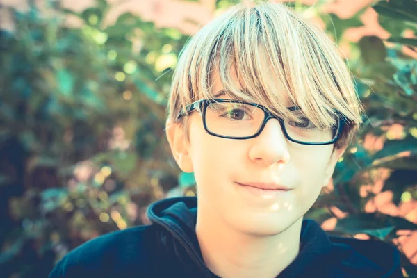 An ordinary day - happy schoolboy — Stock Photo, Image