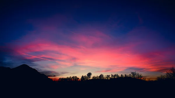 สีของท้องฟ้าพระอาทิตย์ตก — ภาพถ่ายสต็อก