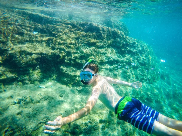 Selfie sous l'eau au bord de la mer — Photo