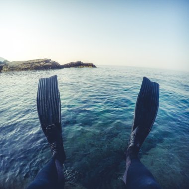 Sahil bacaklara Freediver