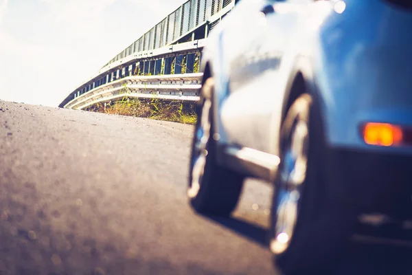 Nahaufnahme Eines Autos Auf Der Straße Trip Road Concept Stockbild