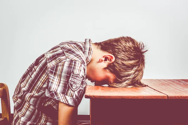 Estudiante cansado —  Fotos de Stock