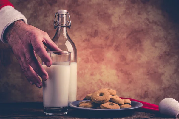 Молоко та печиво для Санта Клауса — стокове фото