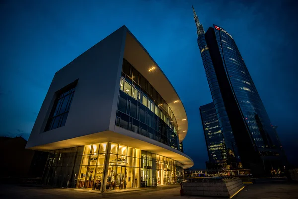 MILAN, ITALY, FEBRUARY 12 2015: new Unicredit Bank skyscraper, Milan, february 12 2014 — Stock Photo, Image