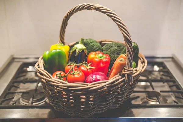 Groenten in de keuken — Stockfoto