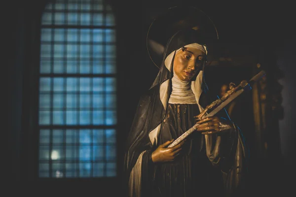 MILANO, ITALIA - 10 DICEMBRE 2015: Chiesa di Santa Maria della Grazia (Santa Maria delle Grazie), Milano.In questa cattedrale si trova il celebre capolavoro Da Vinci, L'ultima cena di Gesù . — Foto Stock