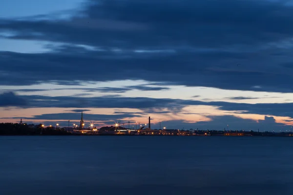 Vista del casco antiguo de Tallin desde la bahía Mar Báltico —  Fotos de Stock