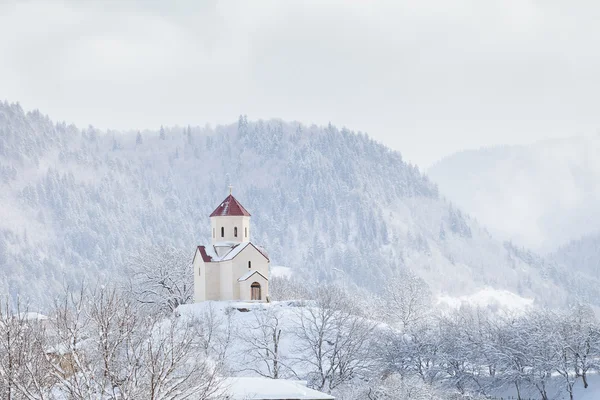 La Iglesia Ortodoxa Georgiana en Svaneti — Foto de Stock