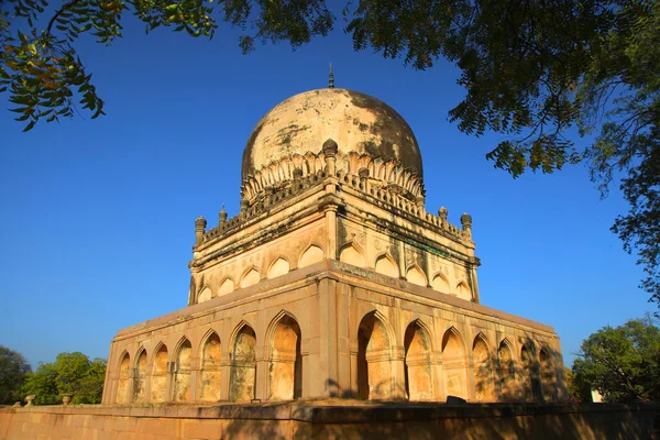 Historiska quli qutbshahi gravar i hyderabad, Indien — Stockfoto