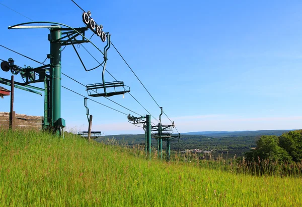 Rope way in Boyne ski resort — Stock Photo, Image