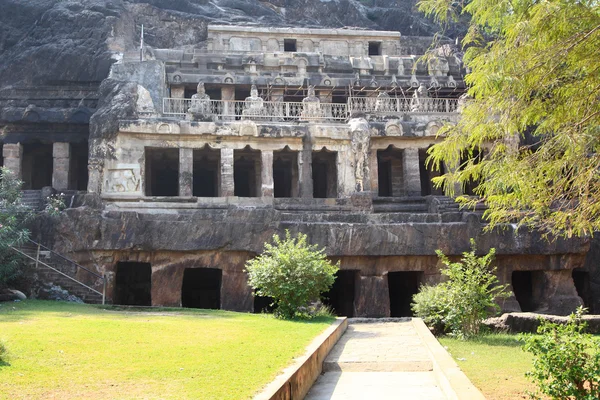 Történelmi Undavalli barlangok közelében Vijayawada város Indiában — Stock Fotó
