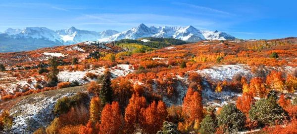 Herfst landschap in Dallas verdelen — Stockfoto