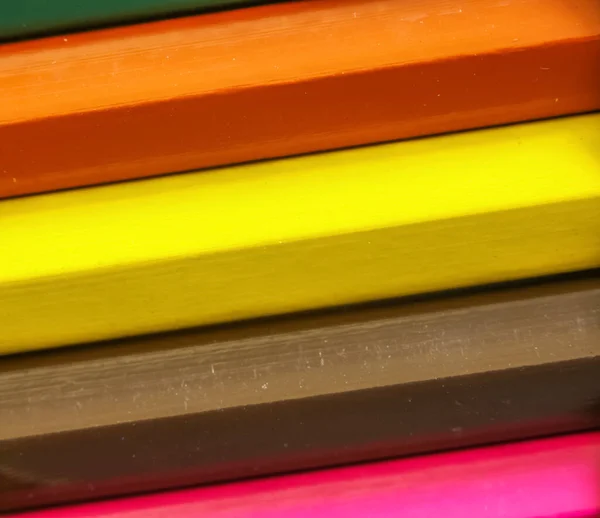Beş Renkli Kalemin Yakın Çekim Görüntüsü — Stok fotoğraf