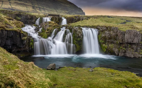 Forgatókönyv Kirkjufellsfoss Snaefellsnes Félszigeten Izlandon — Stock Fotó