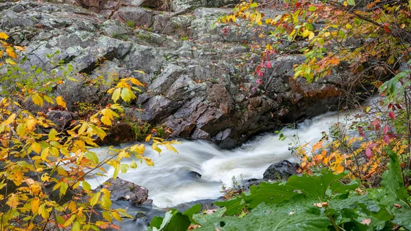 Long Exposure Running Water Dead River Michigan Upper Peninsula Autumn — Stock Photo, Image