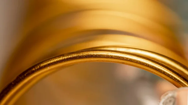 Ekstremalne Zbliżenie Ujęcia Złotej Spirali Notatniku — Zdjęcie stockowe