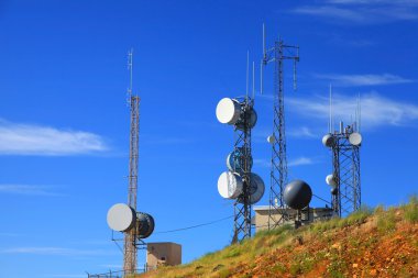 Communications towers clipart