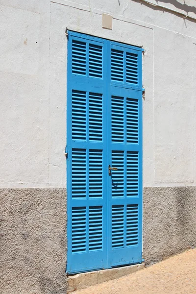 Italian style house entrance with shutters — Stock Photo, Image