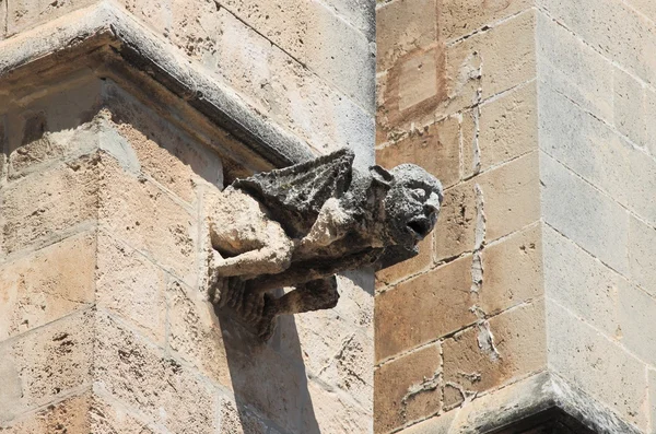 Горгулья в соборе Пальма-де-Майорка — стоковое фото