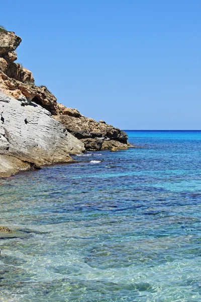 Belle plage méditerranéenne à Majorque — Photo