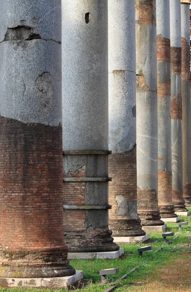 Colonnes Basilique Ulpia Rome Italie — Photo