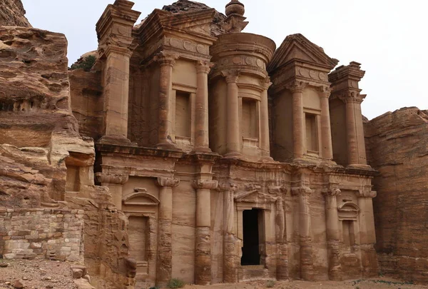 Ürdün Petra Daki Deir Tapınağı — Stok fotoğraf