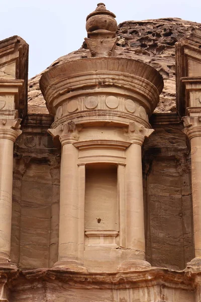 Veduta Ravvicinata Del Tempio Deir Petra Giordania — Foto Stock